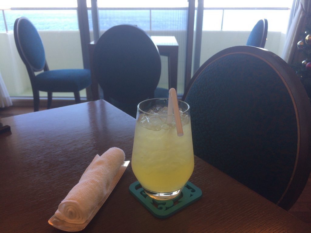 プレミアムラウンジでのチェックイン